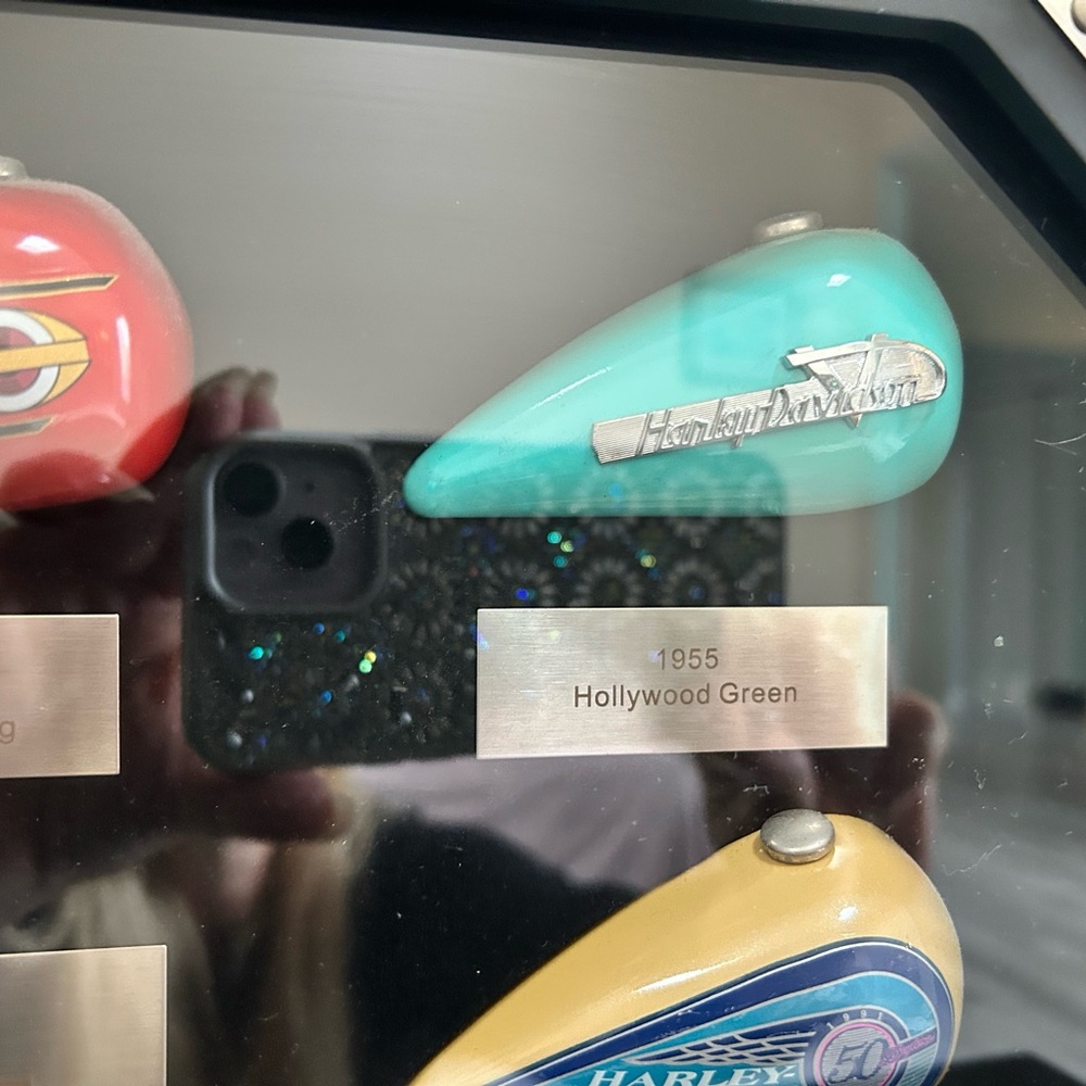 Harley-Davidson Collectible Shadow Box - Picture 4 of 10